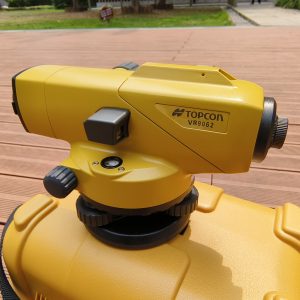 TOPCON at-B2 Auto Level with 32X Magnification